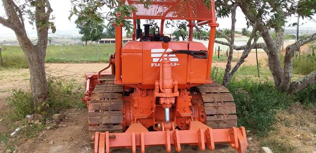 Trator de esteira AD7B Fiat com escarificador - Foto 2