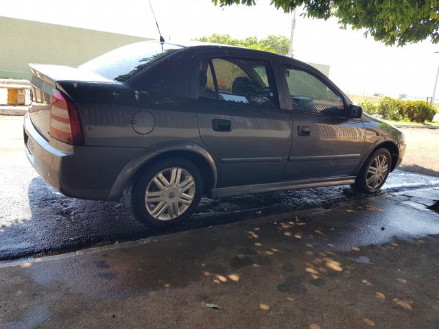 Chevrolet Astra Sedã 1.8 Original a Álcool - Foto 2