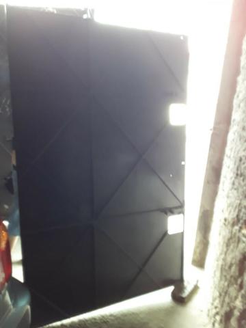 Portão de ferro todo na chapa uma banda 320 confira * - Foto 4