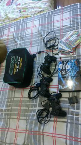 PS2, bem Cuidado, 3 controles e jogos - Foto 2