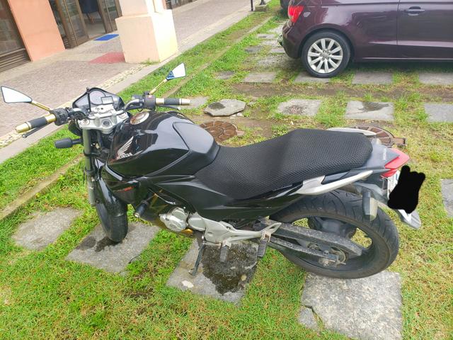 CB 300 - 2014 , troco por xj6 pago diferença - Foto 4