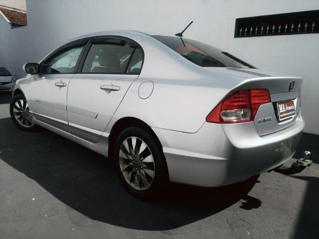 Civic LxL 1.8 16V Flex 4P Manual 2011 - Foto 2