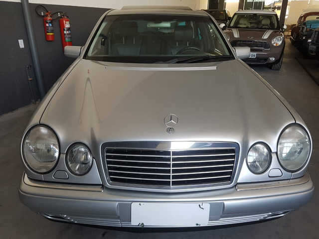 Mercedes Benz E 320 - Foto 4