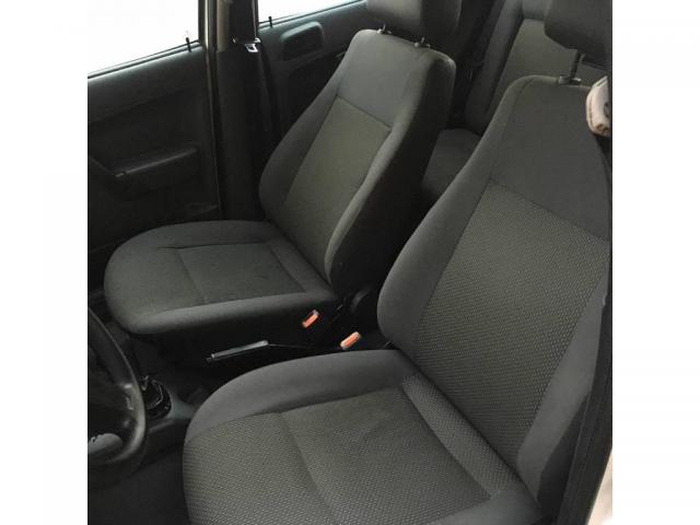 Volkswagen Gol 1.0 GIV COMPLETO COM SOM - Foto 17