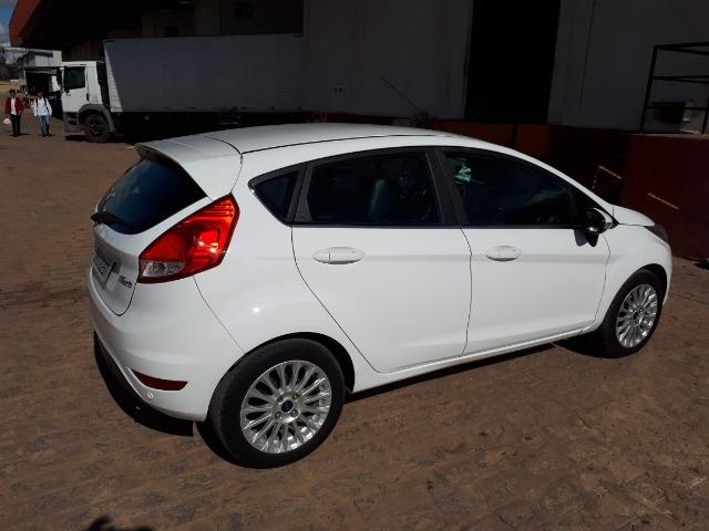 New Fiesta Titanium - 2014. A vista ou assumir o Consorcio - Foto 2
