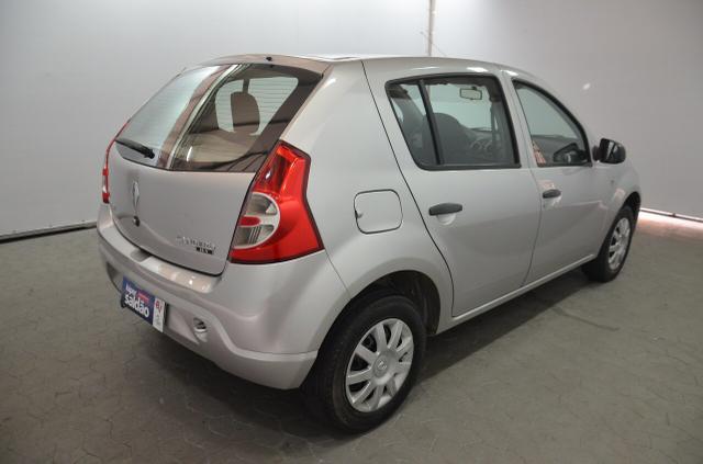 Sandero 1.0 completo - Foto 4