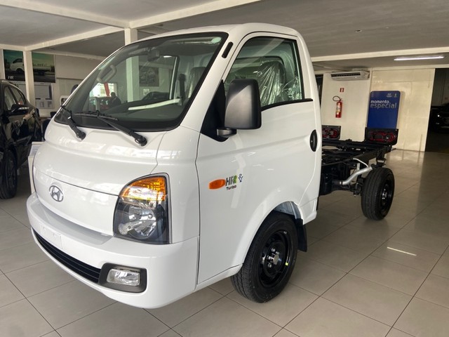HYUNDAI HR 2.5 LONGO SEM CAÇAMBA 4X2 16V 130CV TUR