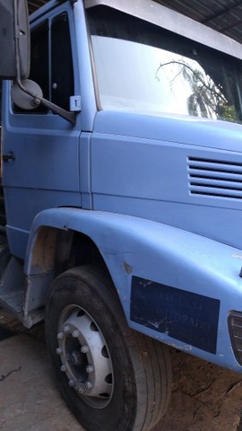 VENDO 1214 ANO 1995 BOM DE MECÂNICA