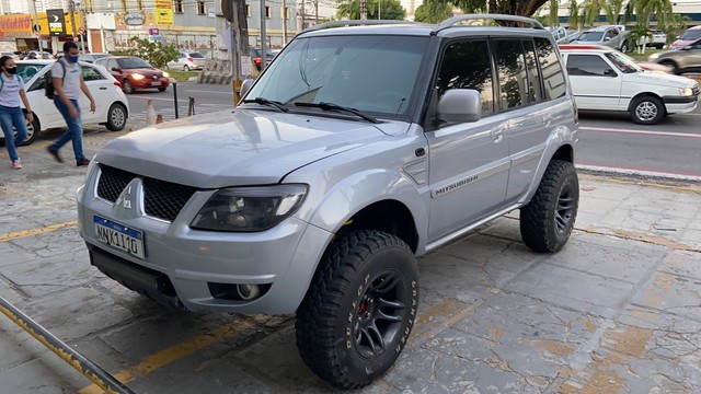 PAJERO TR4 2011 MANUAL