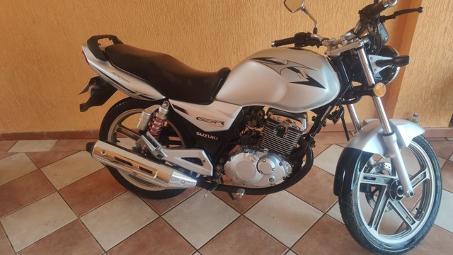 SUZUKI GSR 150I 2012