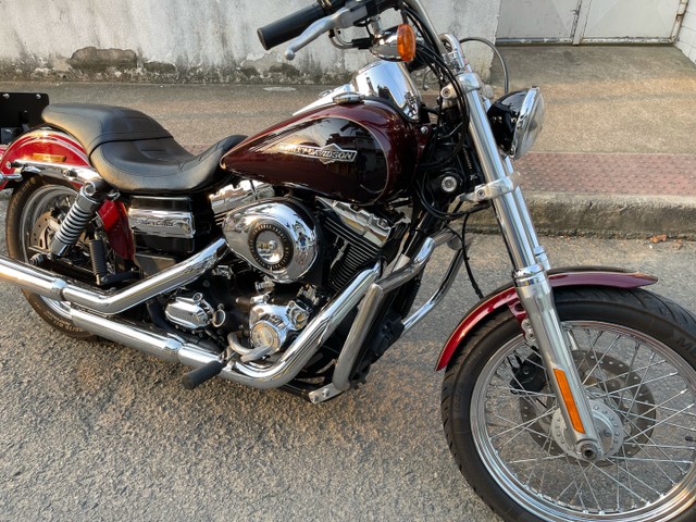 HARLEY DAVIDSON DYNA MOTO LINDA