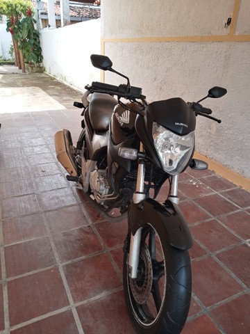 CB 300