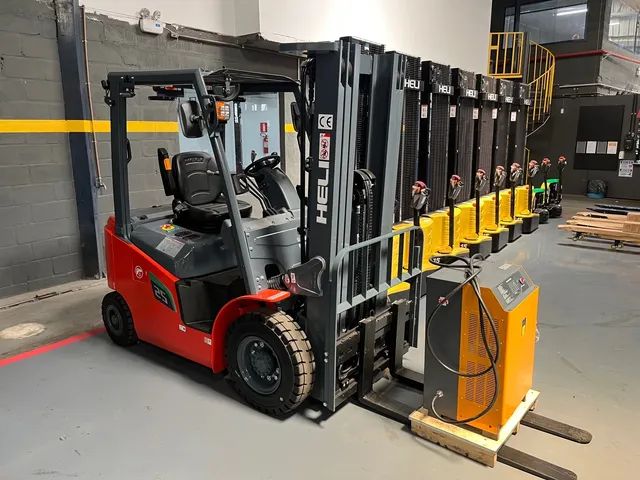 Empilhadeira Transpaleteira Paleteira Elétrica