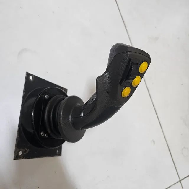 Equipamentos escavadeira carregadeira joystick danfoss 11047585