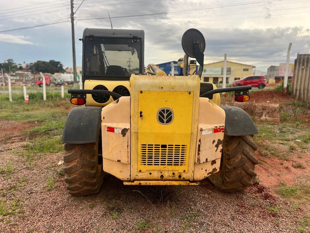 Máquina manipulador telescópico new Holland Lm1745 2013  - Foto 2