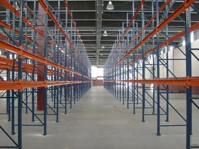 Porta Paletes - Alugamos e Vendemos