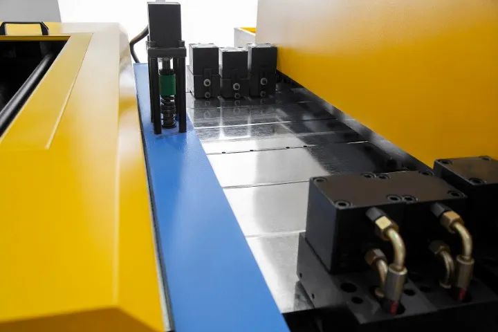 MÁQUINA FABRICAÇÃO DUTOS TDC COMPACTA VENTILACAO EXAUSTAO - Foto 5