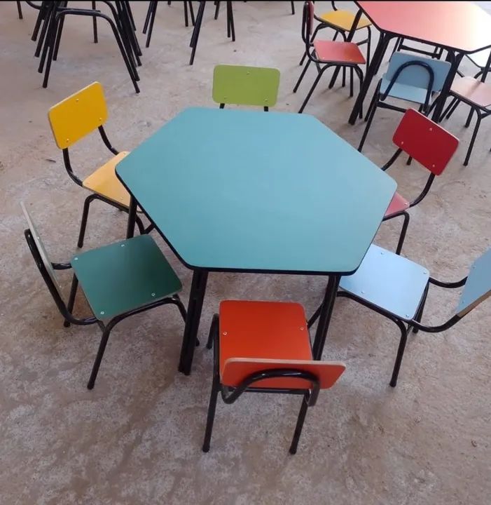 Conjunto de Cadeiras e Mesas para Escola - Foto 4