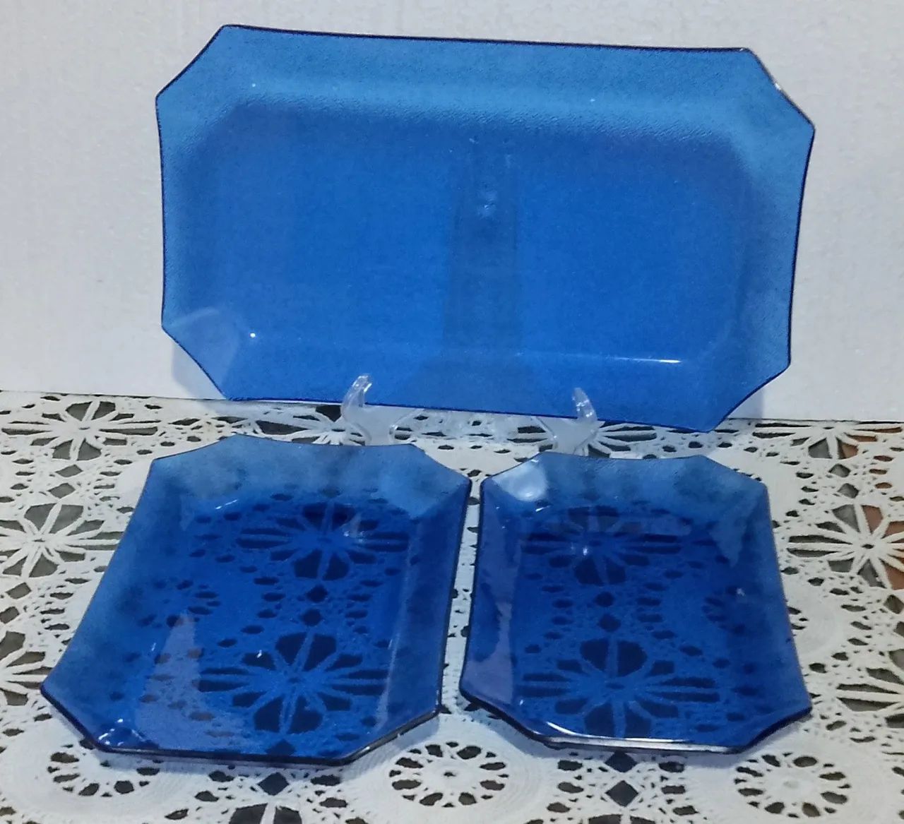 Três Lindas Travessas em vidro azul cobalto  - Foto 4