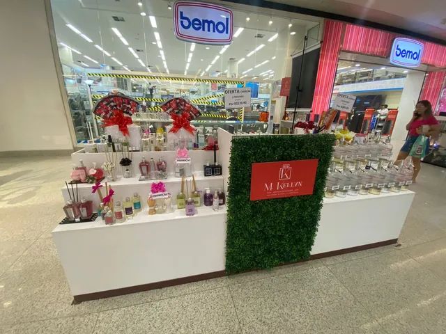 Quiosque em MDF para shopping 