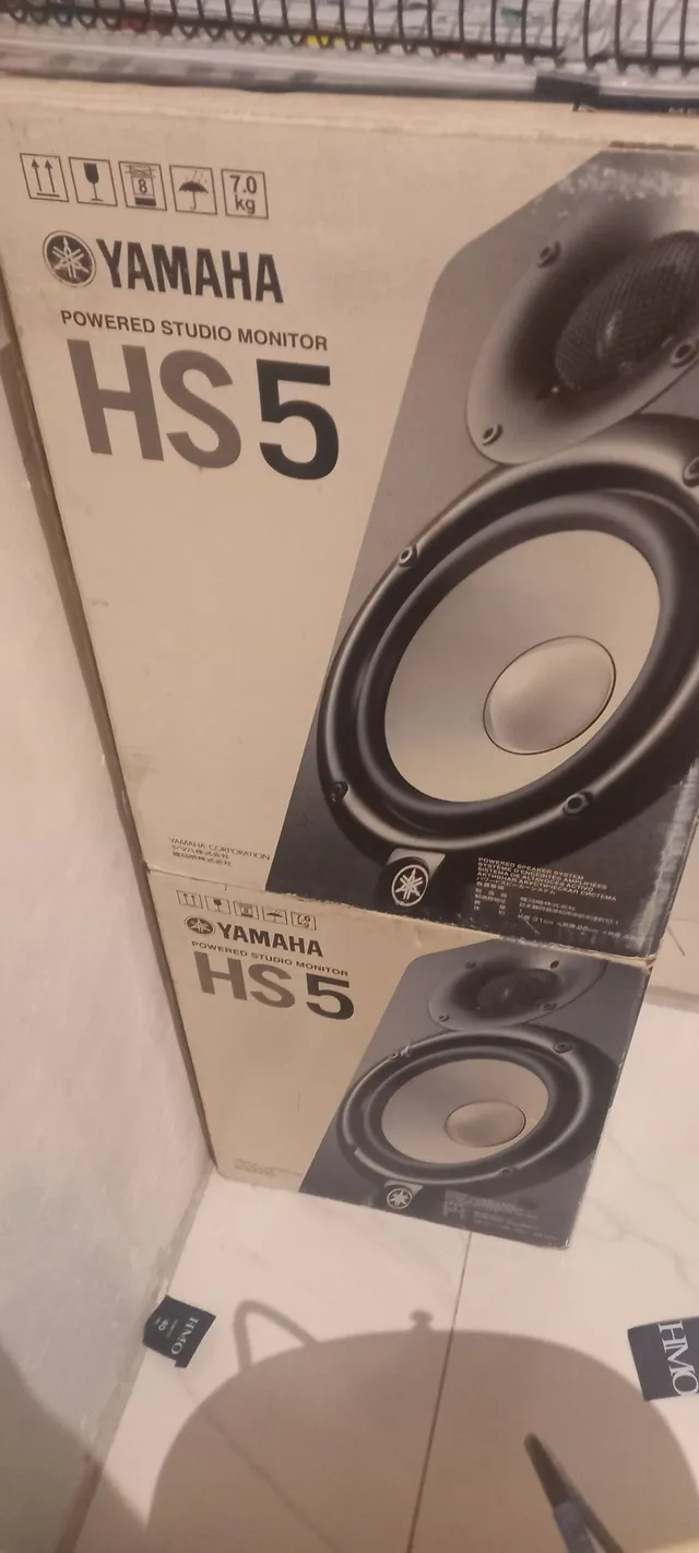 Yamaha sales hs5 220v