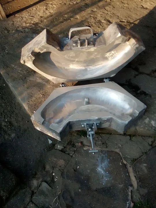 Moldes ou matrizes para injetar  poliuretano.