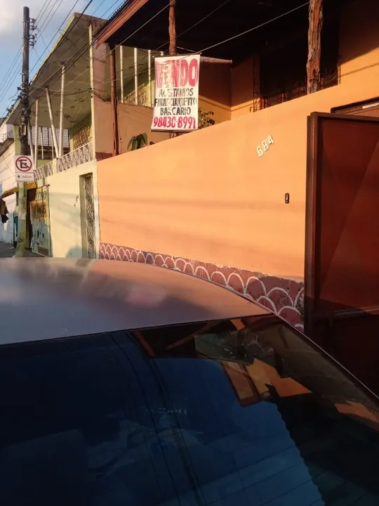 Vendo casa na rua ferreira pena 2 quartos