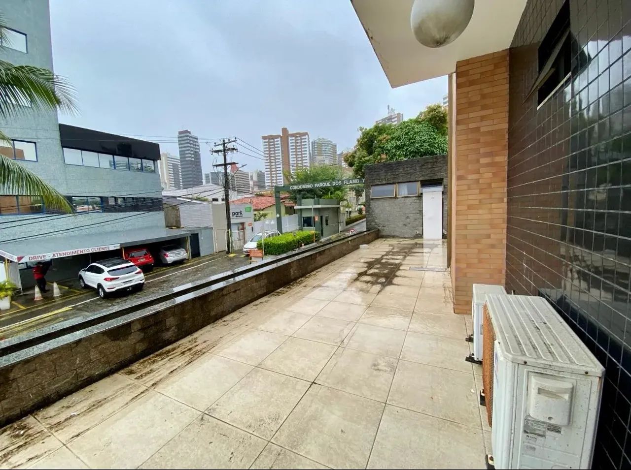 Imóvel para aluguel com 219 metros quadrados com 18 quartos em Itaigara - Salvador - BA - Foto 4