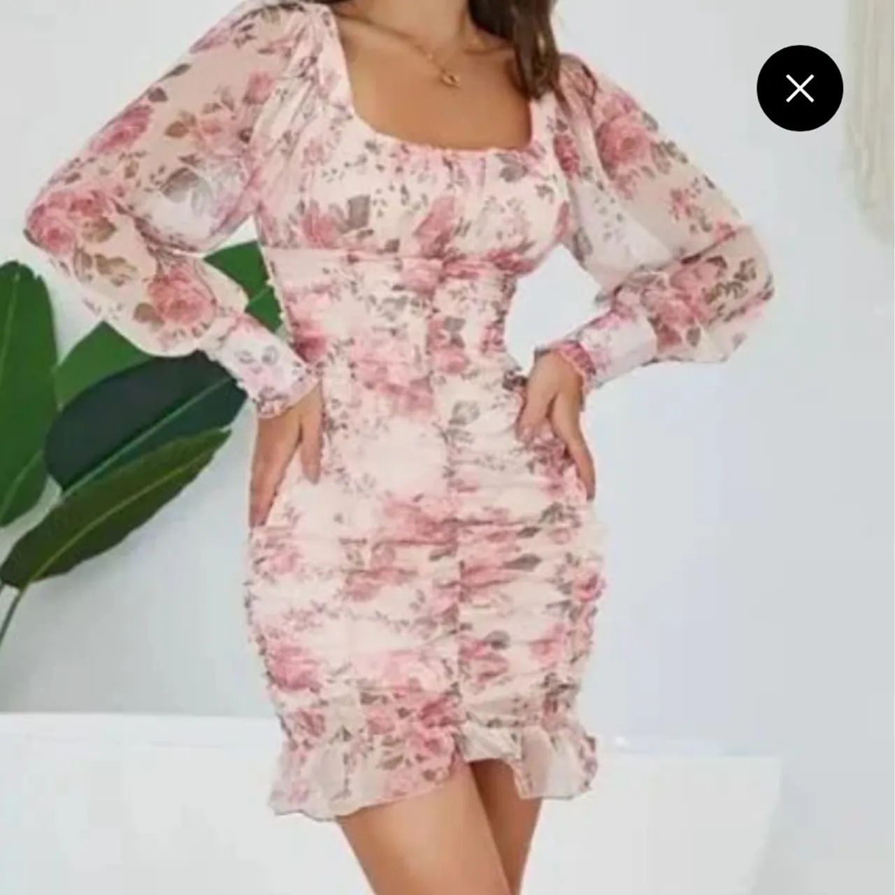 Vestido curto floral