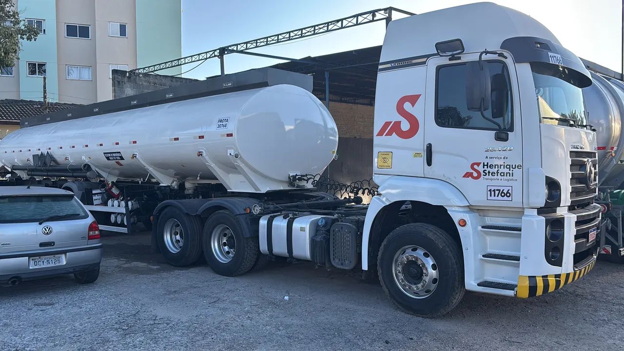 Carreta tanque aço carbono 35000 litros 