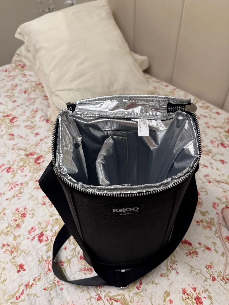 Bolsa Térmica Igloo Preta - Nova - Foto 2