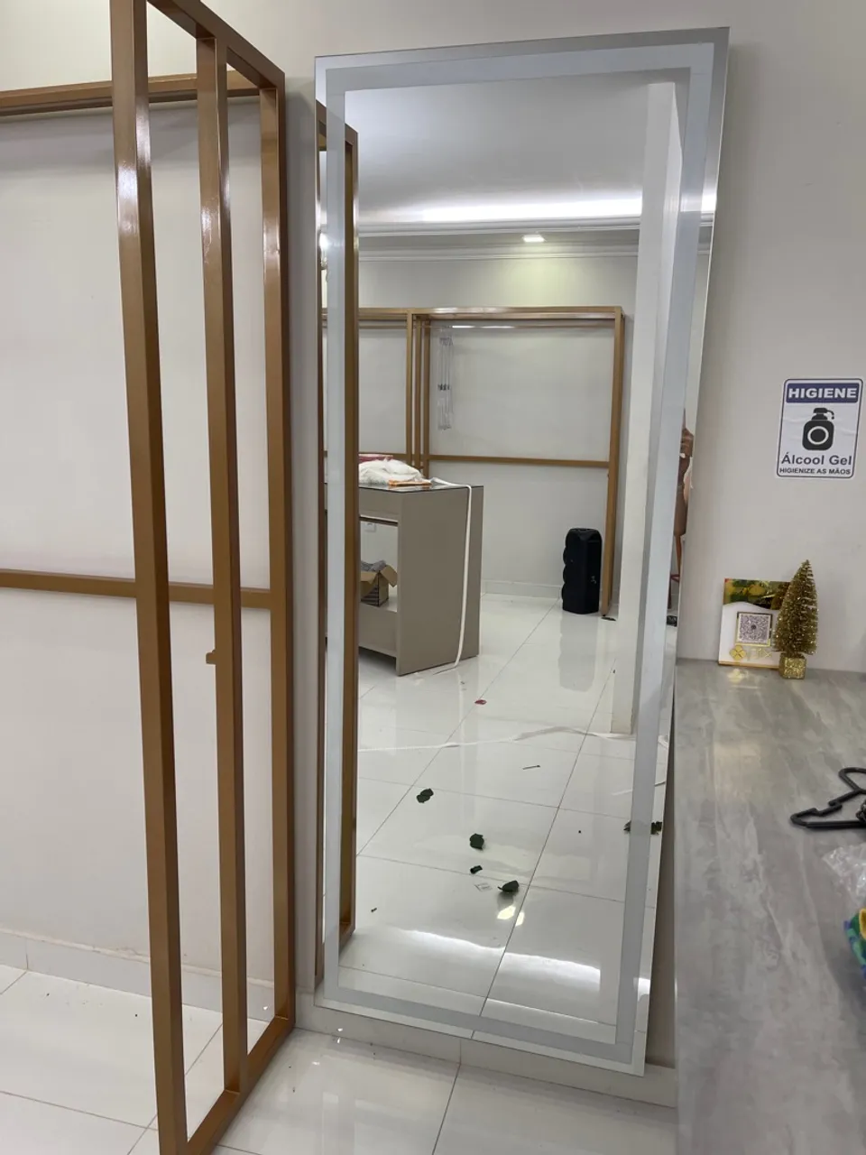 Estrutura de loja,vendo juntos e separados.