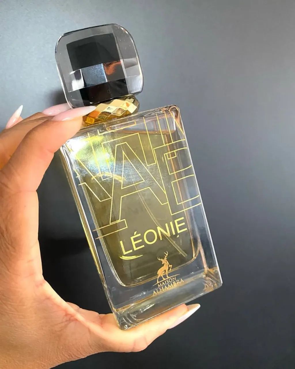 PERFUME FEMININO LÉONIE DISPONÍVEL 