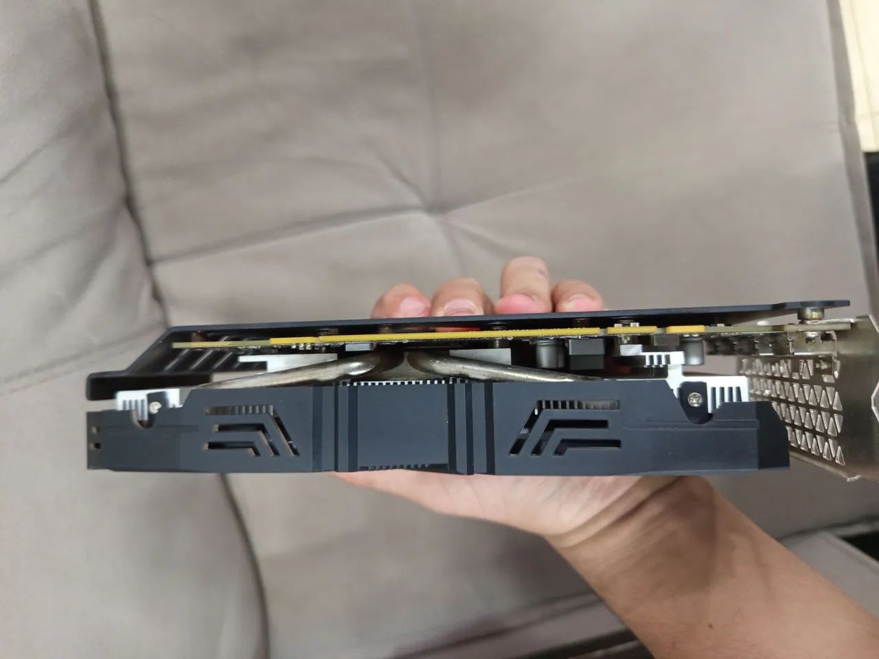 Placa de vídeo RX 5500 XT 8 GB - Foto 2