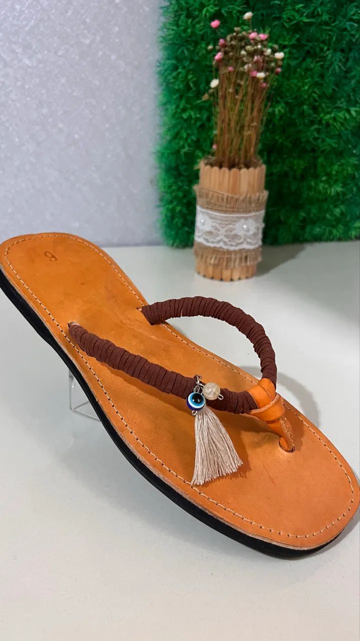 Sandálias femininas em couro legítimo Personalizadas, artesanais