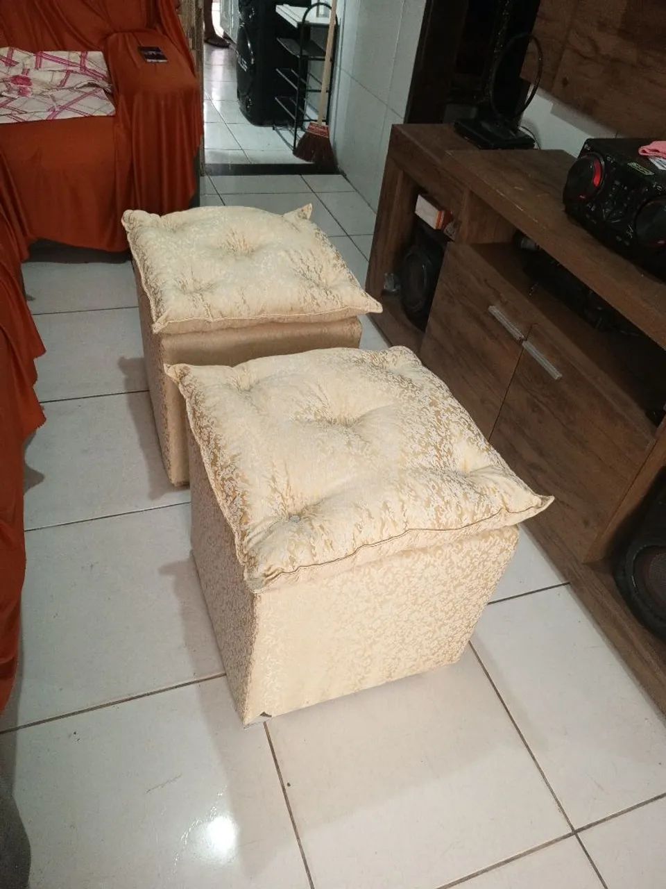 Lindos Pulffs estampados novos. Leiam Abaixo