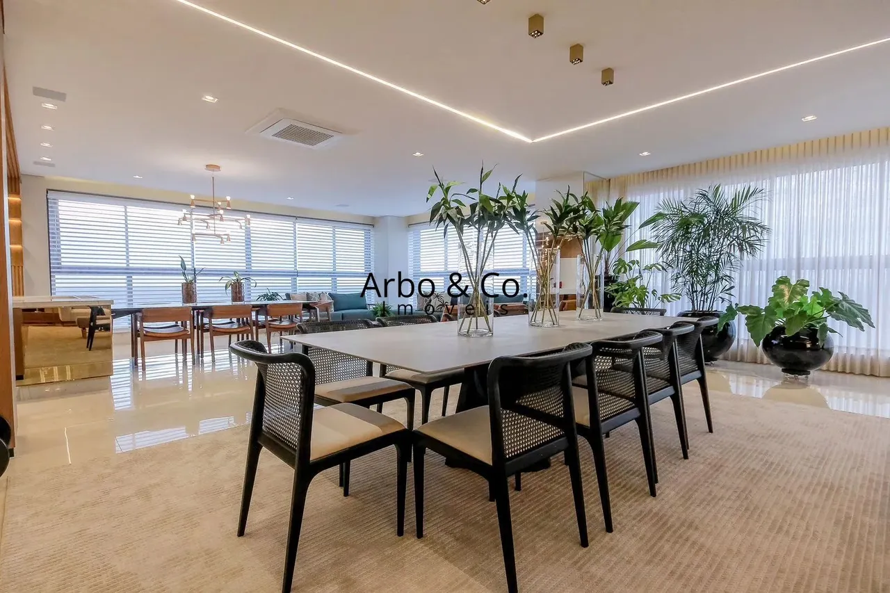 Apartamento mobiliado de 482m², 5 suítes no Kingdom Park Nova Suíça