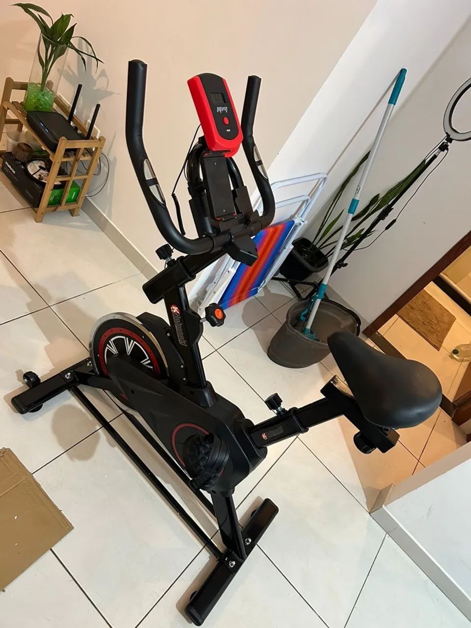 Bicicleta Ergométrica - Ótima para Treinar em Casa - Foto 4