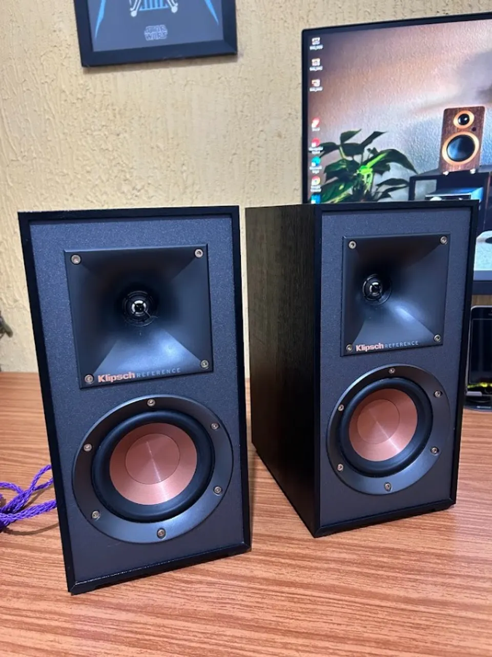 Caixa de som Klipsch modelo R41M