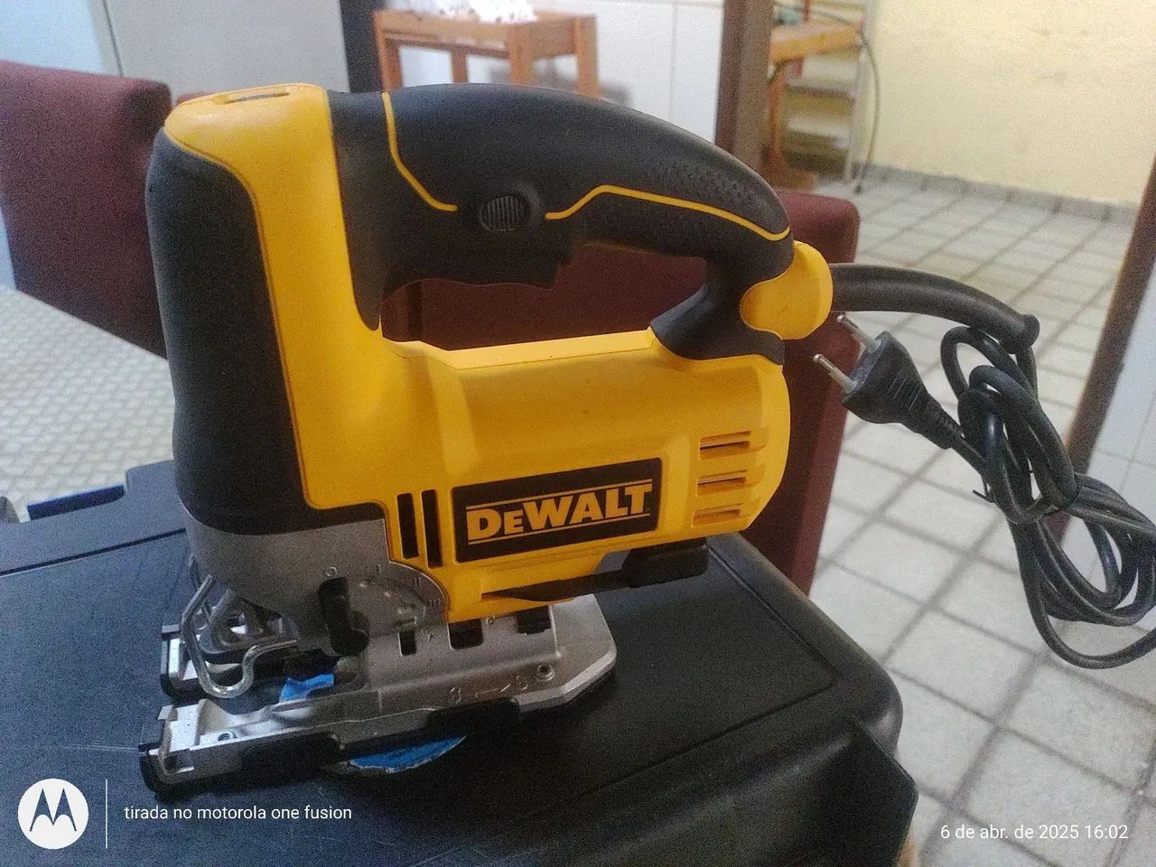 Serra Tico Tico Dewalt Orbital com Maleta  - Foto 4