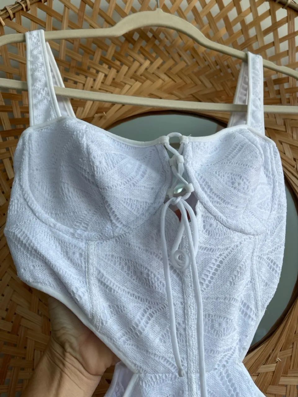 Vestido longo com recortes e renda (tamanho P) - Foto 3