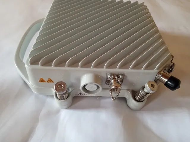 Odu Huawei rtn xmc 6G-2 6Ghz Sub C - descasada