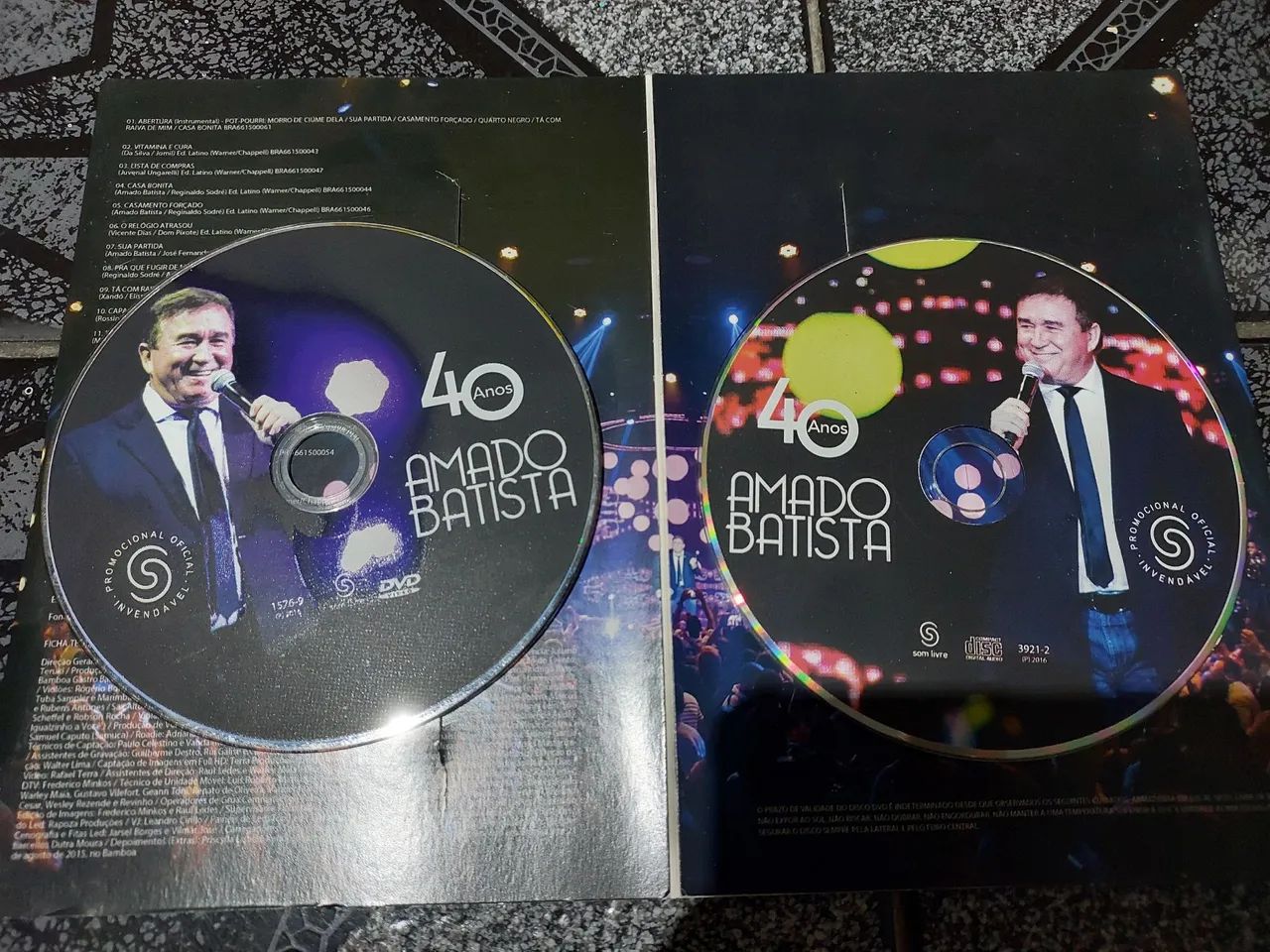 2 DVDs originais Amado Batista - Foto 2