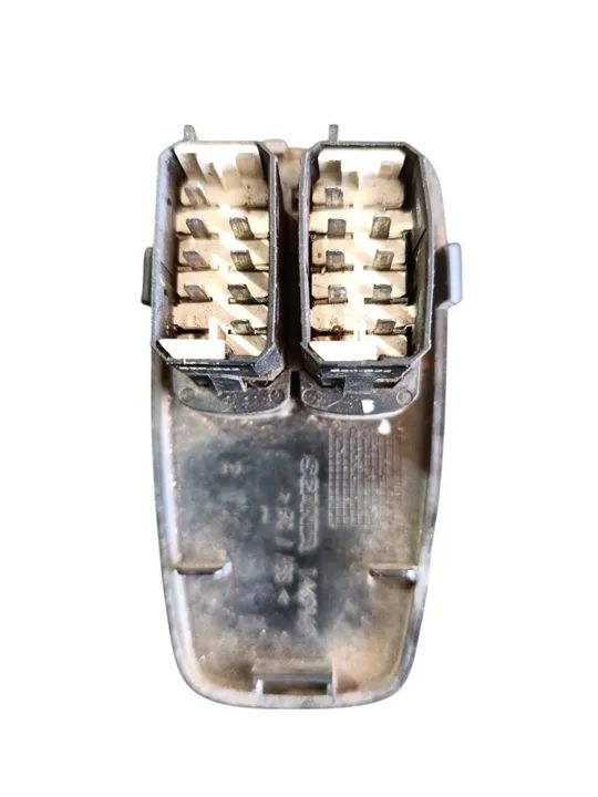 Interruptor Vidro Elétrico Scania Lado Esquerdo 1469149