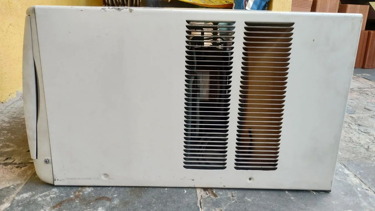 Ar Condicionado de Janela Consul Tropical Brasil 10000 BTUs - Foto 2
