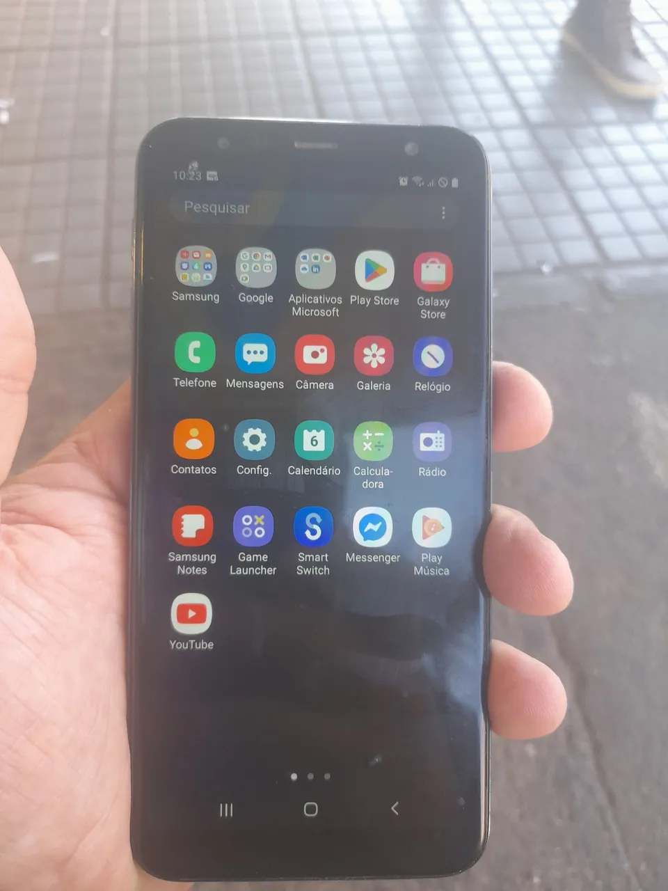 Vendo j6+ excelente