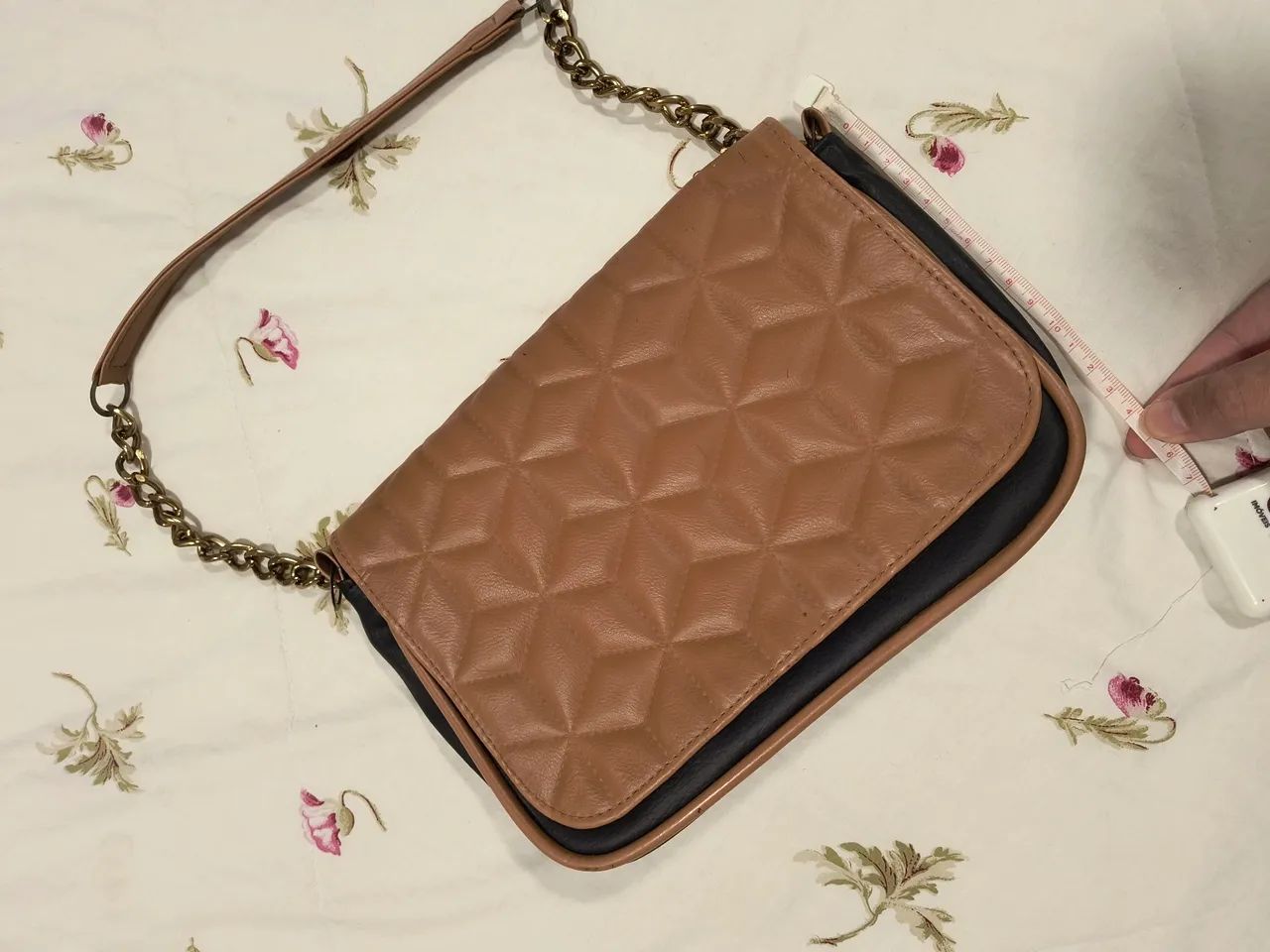 Bolsa de ombro marrom Marisa semi nova  - Foto 4