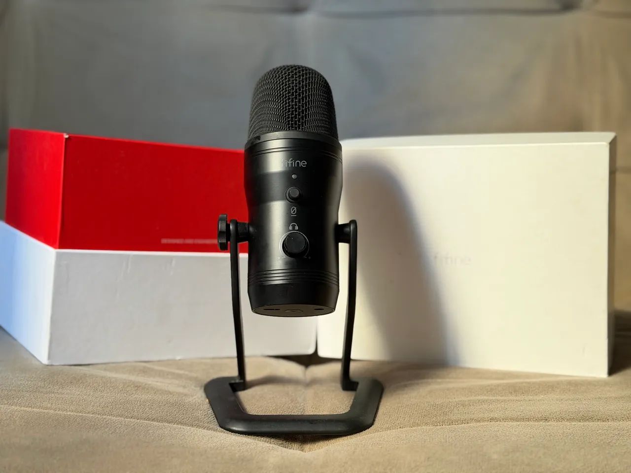 Microfone Profissional Fifine K690