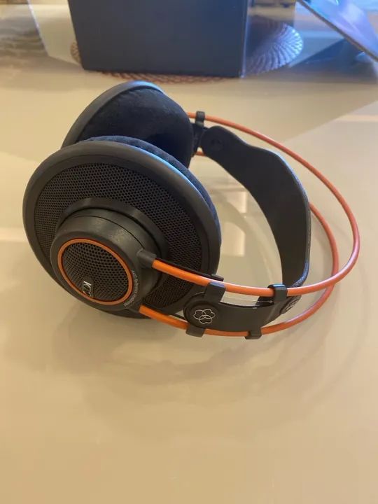 Fone de ouvido AKG K712