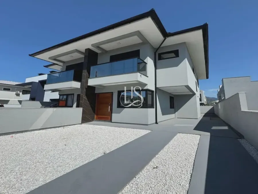 Sobrado a venda, 100 m², 3 dormitórios, sendo 1 suíte, Nova Palhoça - Palhoça - SC